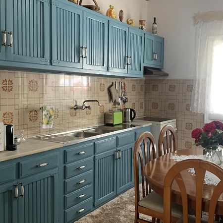 Ilia'S Holiday Home Peritheia Екстер'єр фото